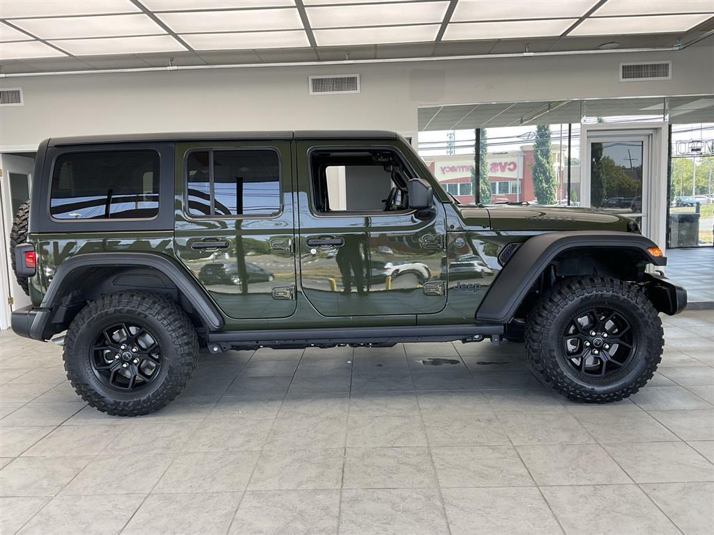 2024 Jeep Wrangler Willys photo 3