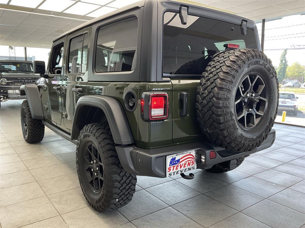 2024 Jeep Wrangler Willys photo 6
