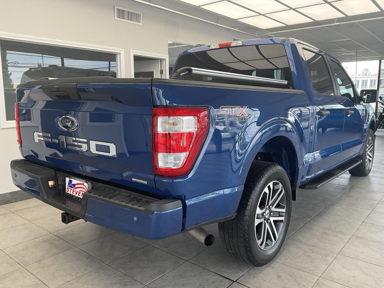 2023 Ford F-150 XLT photo 4