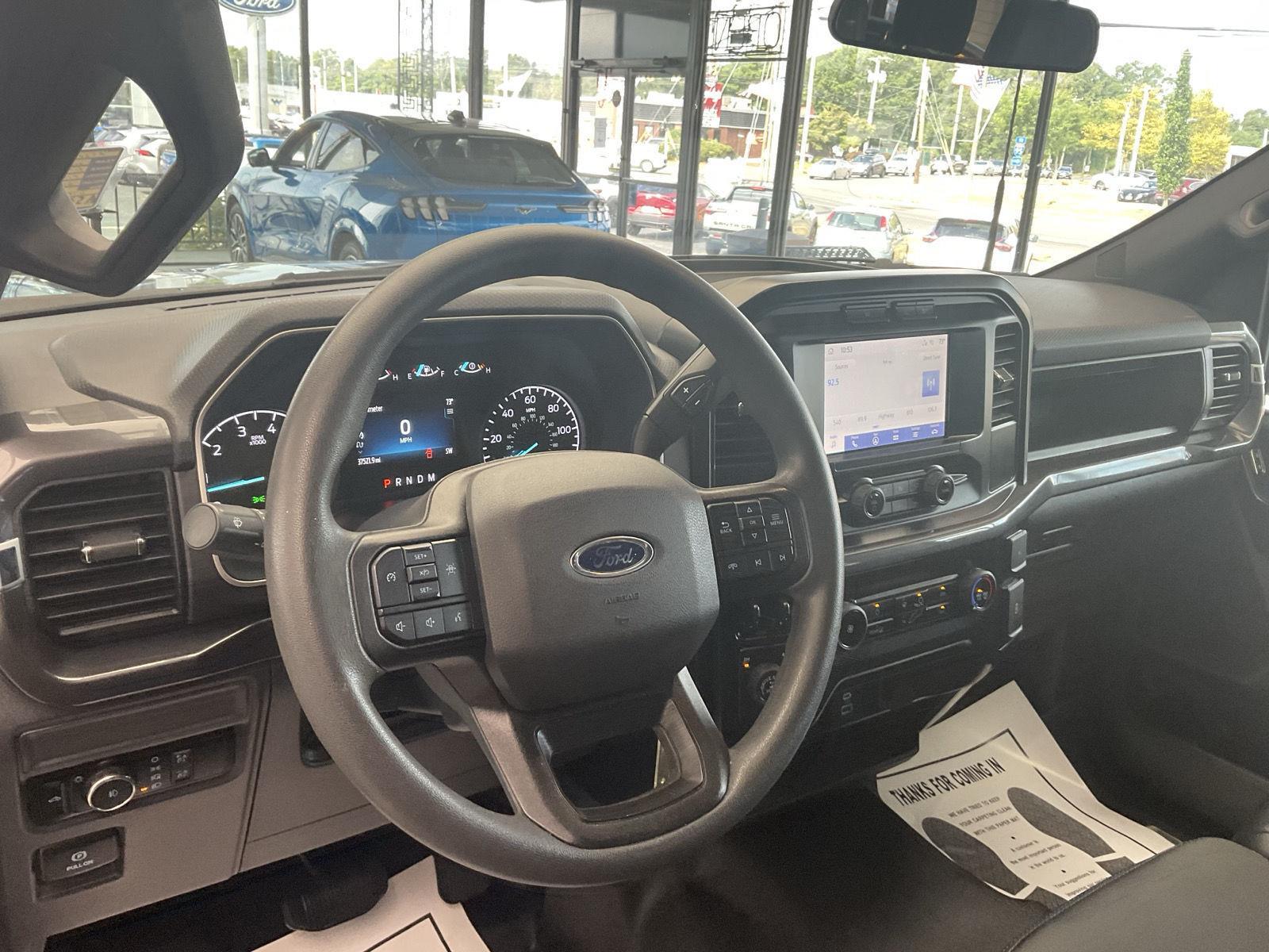 2023 Ford F-150 XLT photo 7