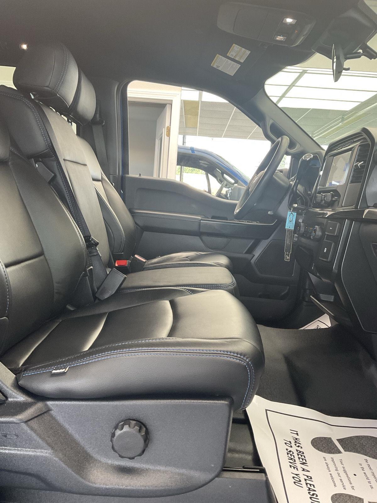 2023 Ford F-150 XLT photo 13