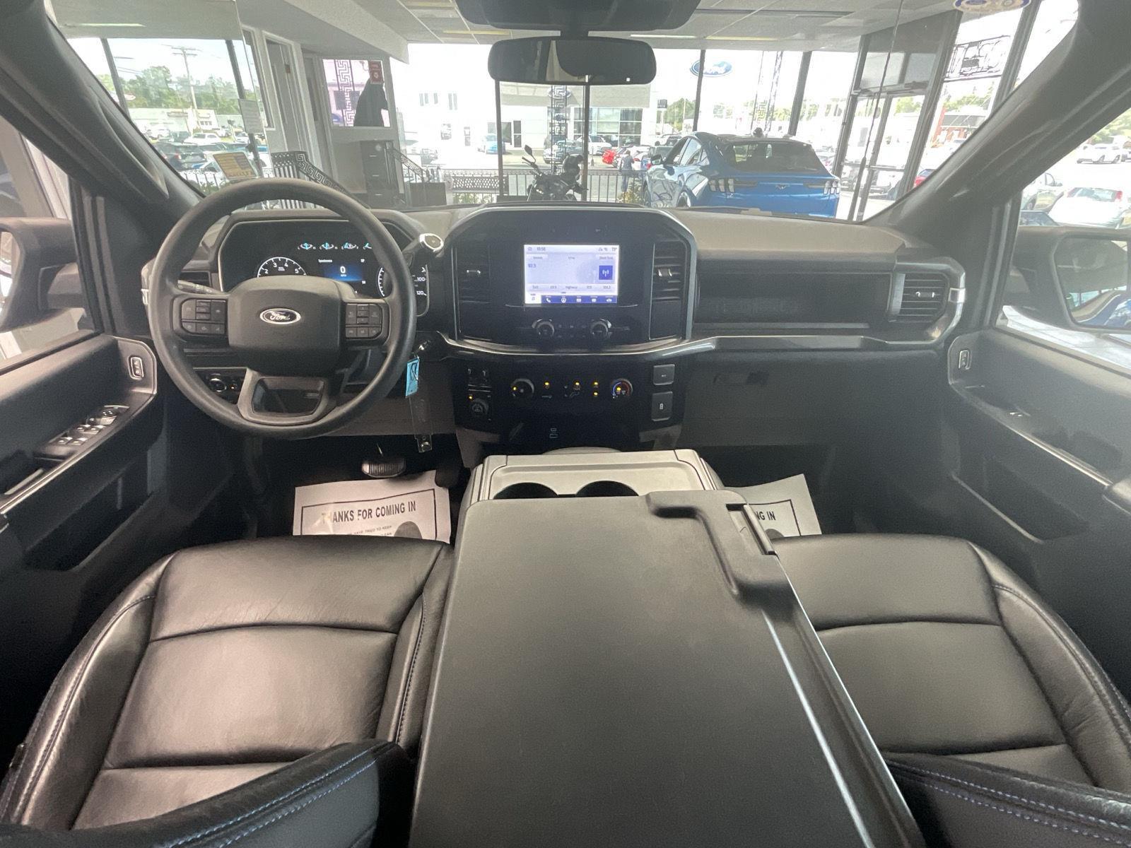 2023 Ford F-150 XLT photo 16