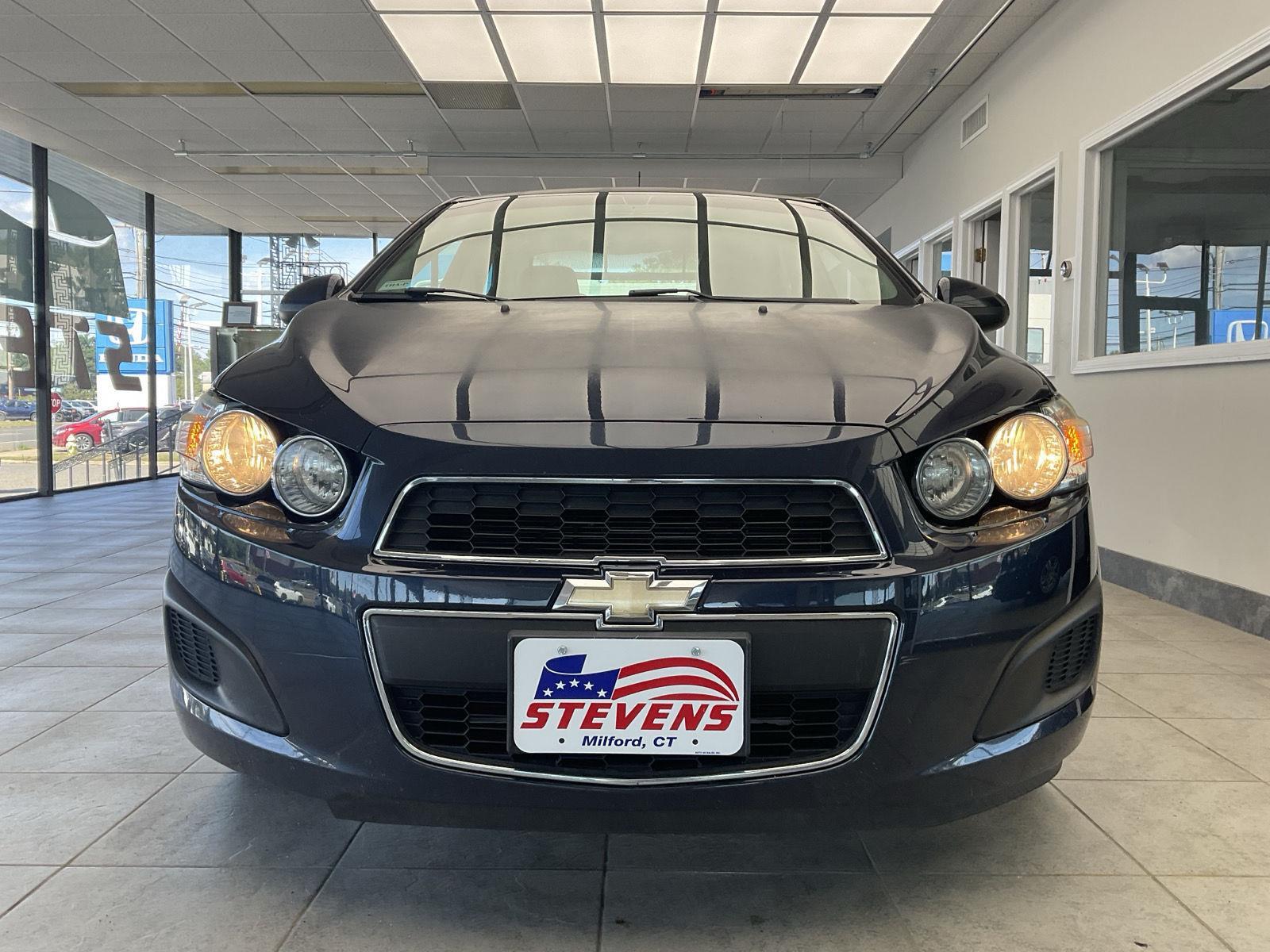 2015 Chevrolet Sonic LT photo 2