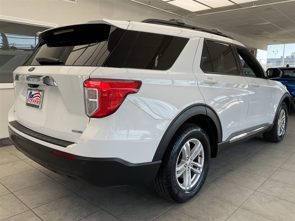 2020 Ford Explorer XLT photo 5