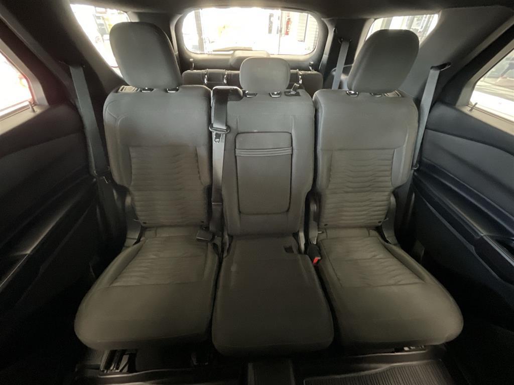 2020 Ford Explorer XLT photo 25