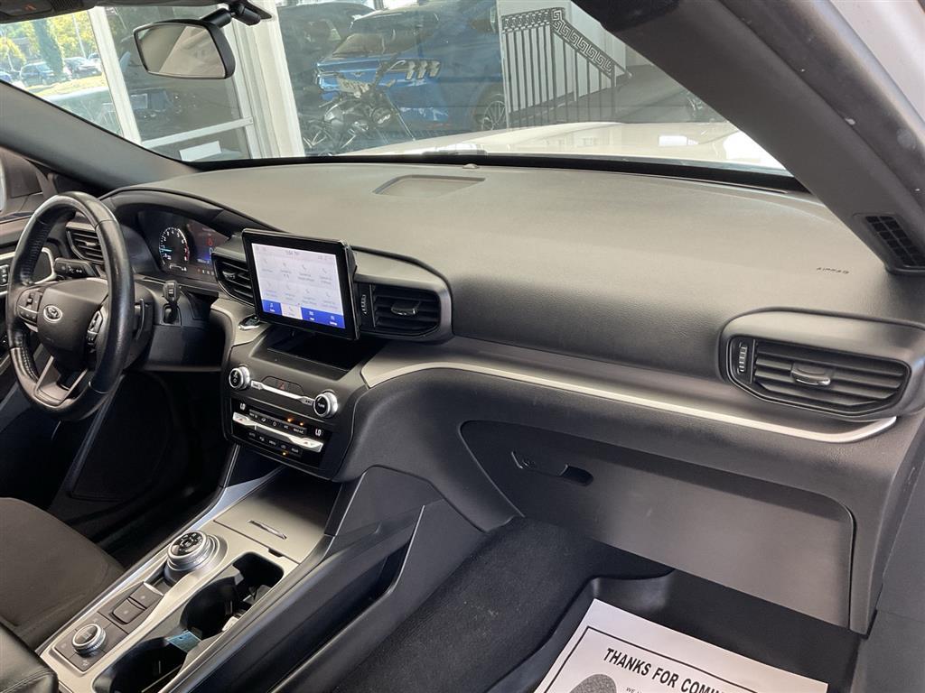 2020 Ford Explorer XLT photo 12