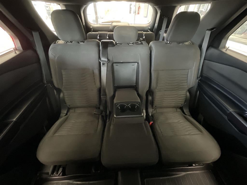 2020 Ford Explorer XLT photo 24