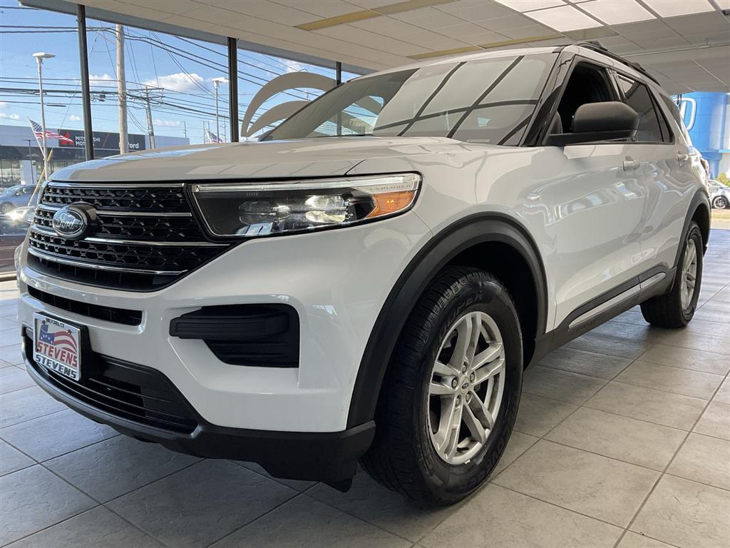 2020 Ford Explorer XLT photo 3