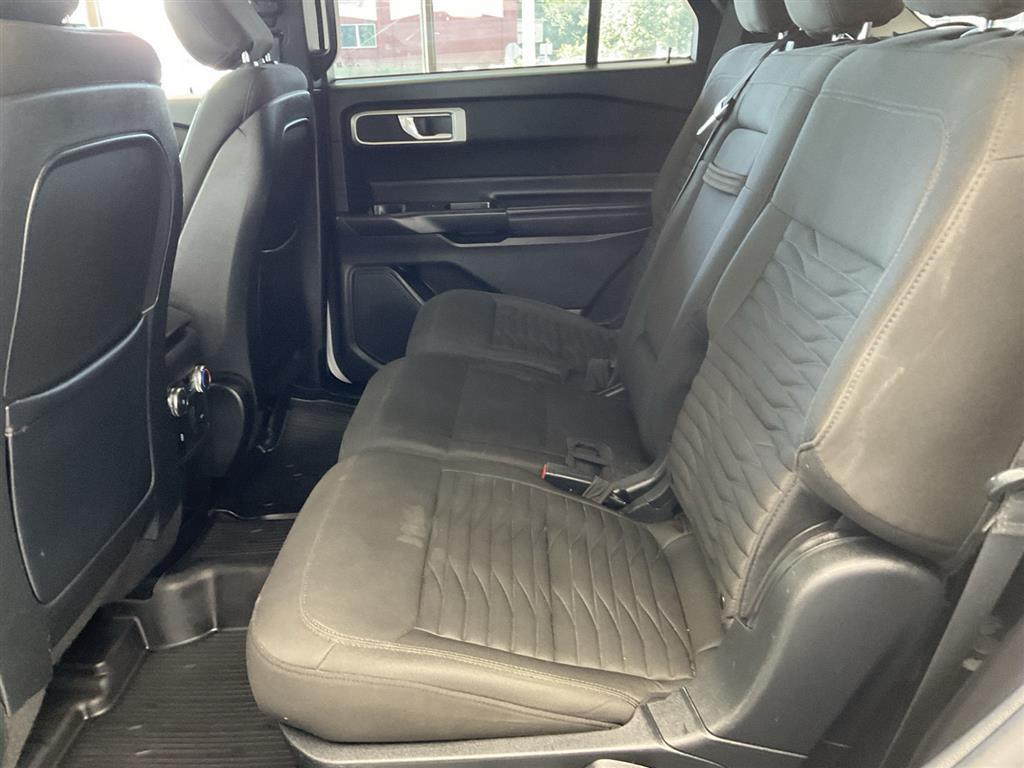 2020 Ford Explorer XLT photo 10