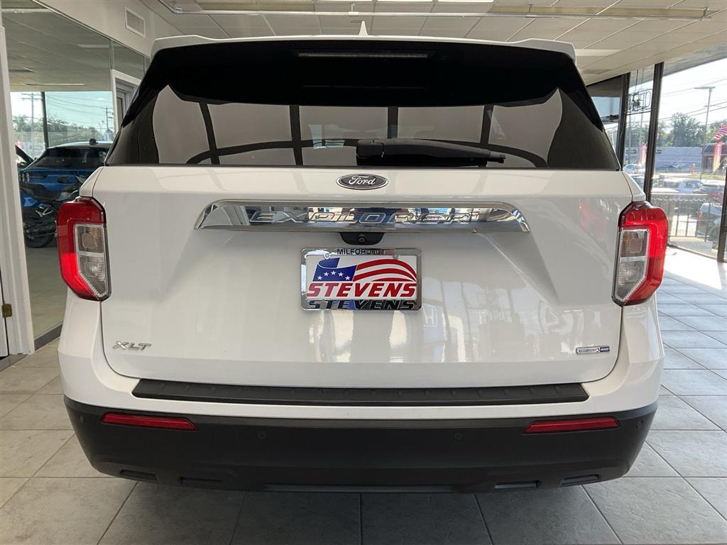 2020 Ford Explorer XLT photo 6