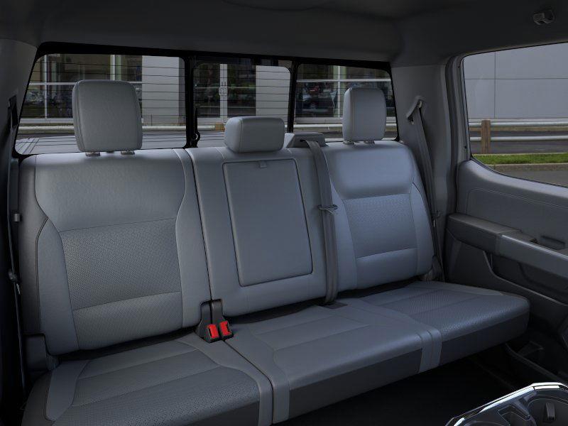 2023 Ford F-150 Lightning Lariat photo 22