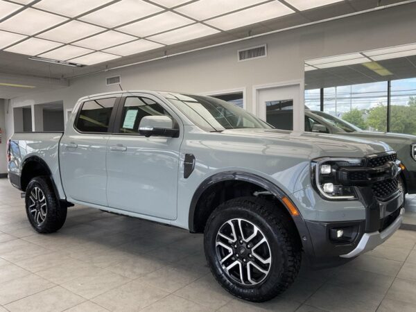 2025 Ford Ranger Raptor photo 17