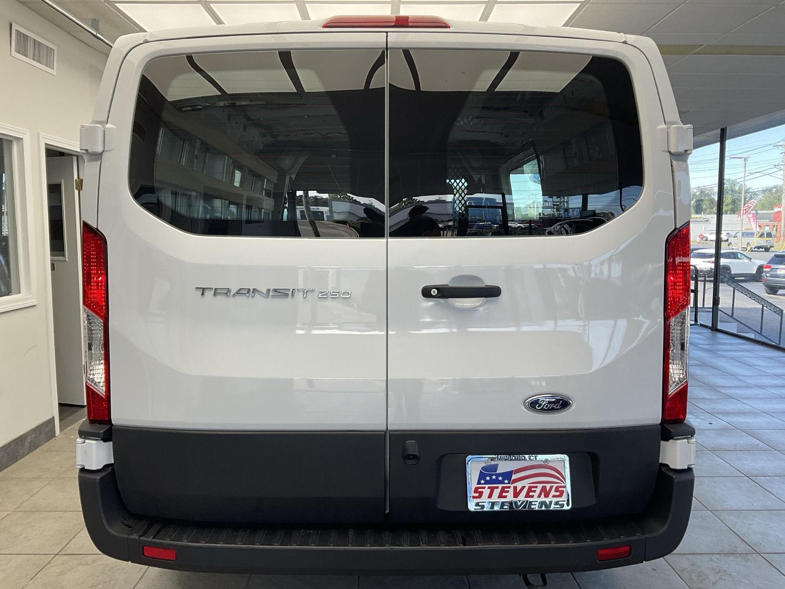 2024 Ford Transit Cargo Van photo 4