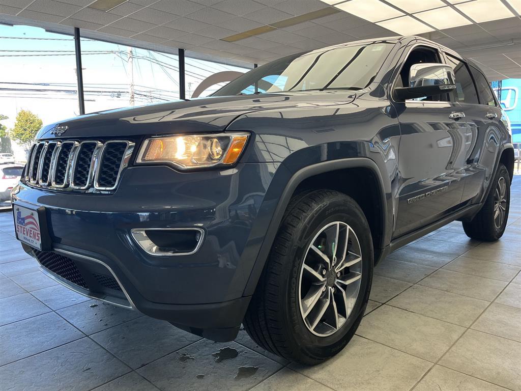 2019 Jeep Grand Cherokee Limited photo 2