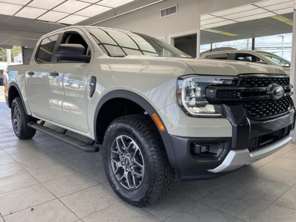 2025 Ford Ranger Raptor photo 21