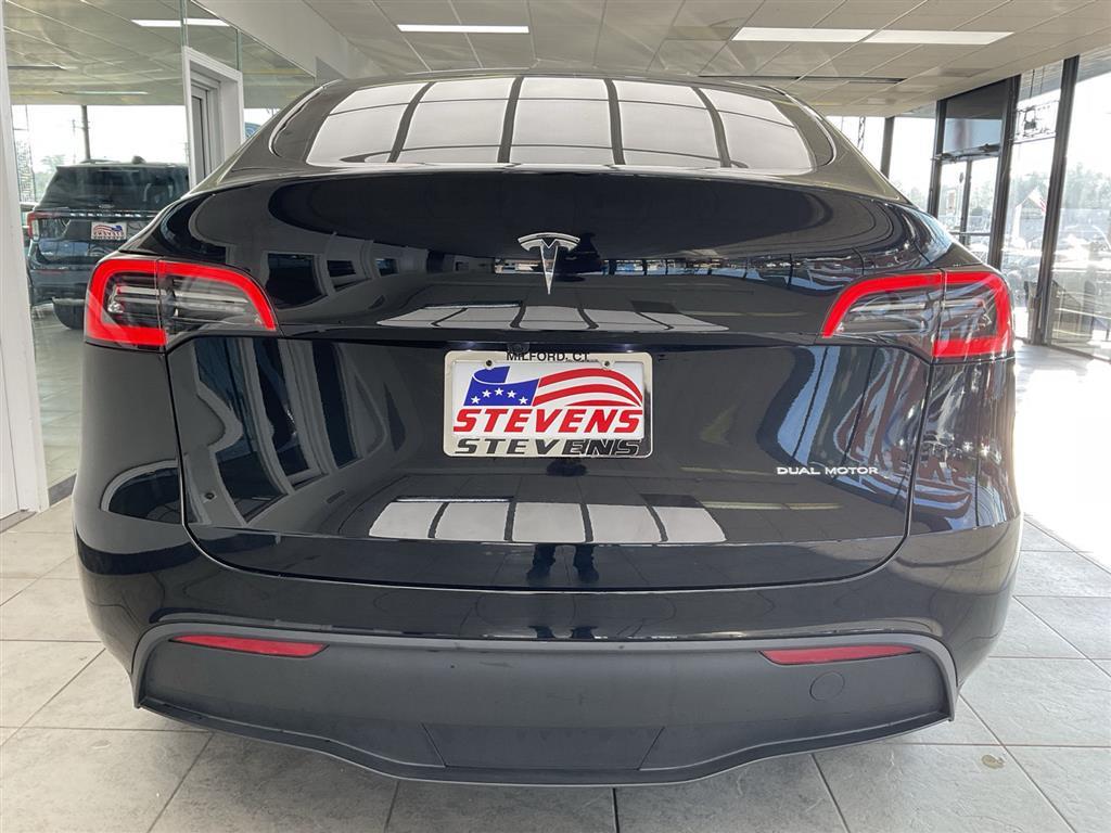 2023 Tesla Model Y photo 6