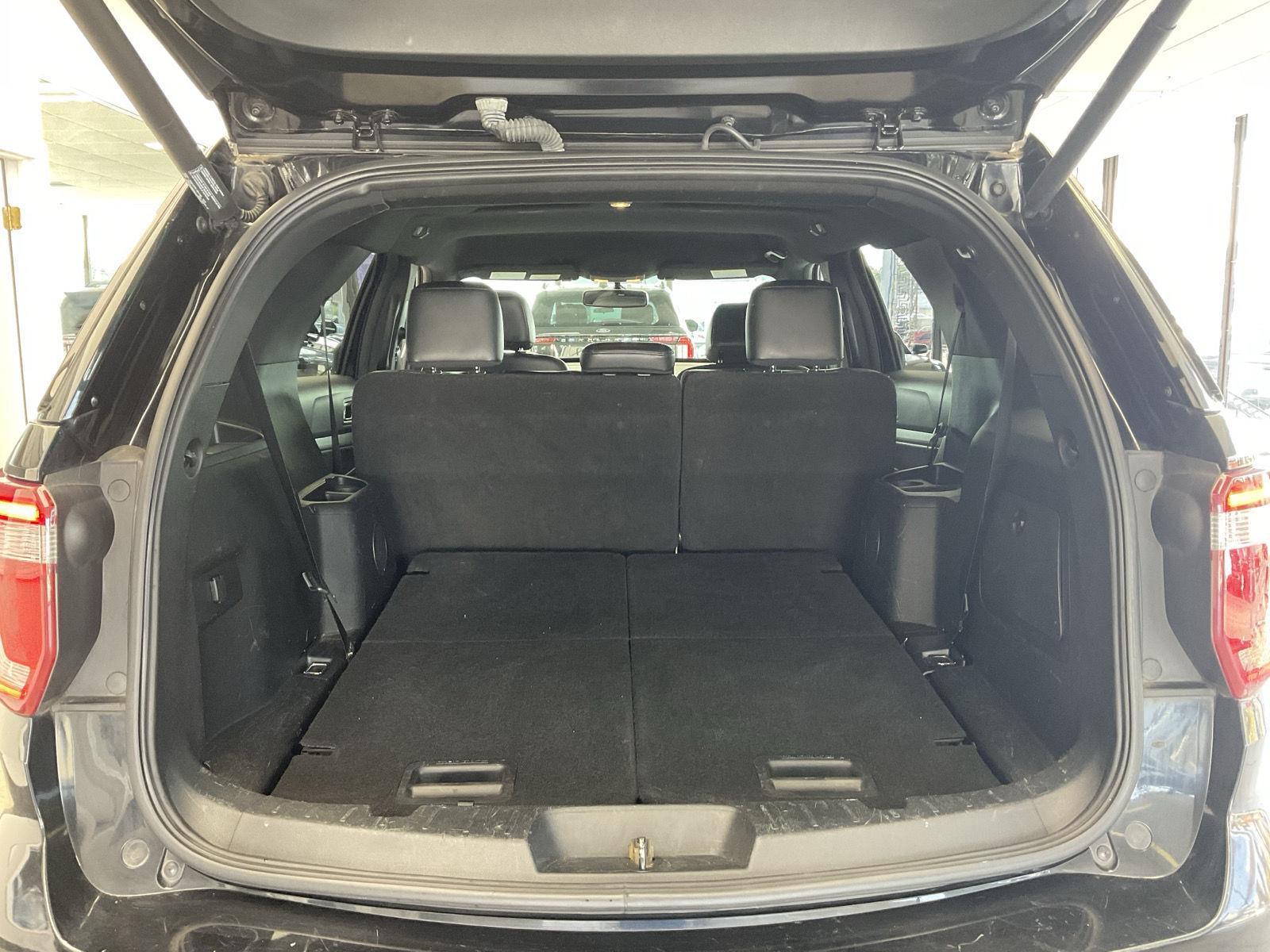 2017 Ford Explorer XLT photo 30
