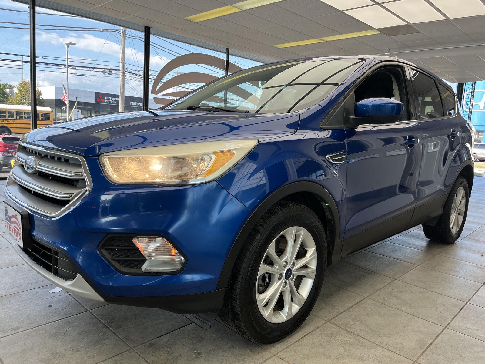 2017 Ford Escape SE photo 3