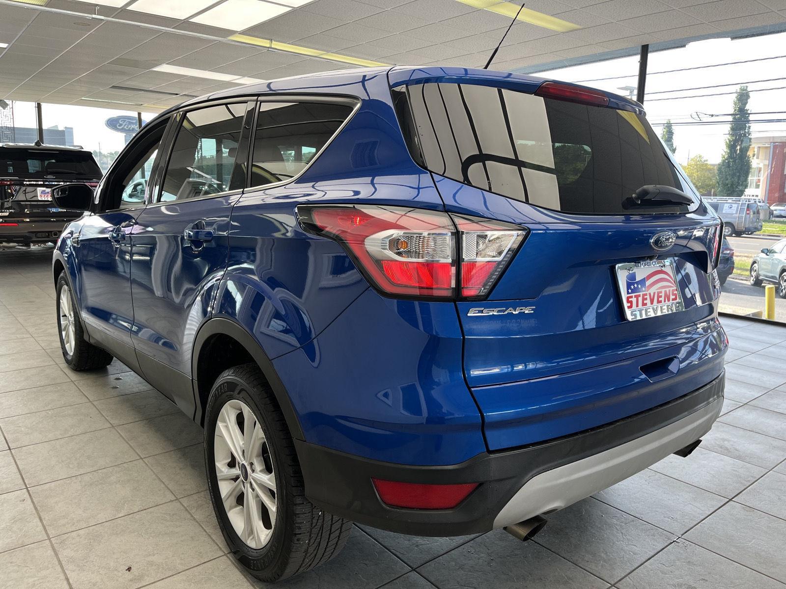 2017 Ford Escape SE photo 7