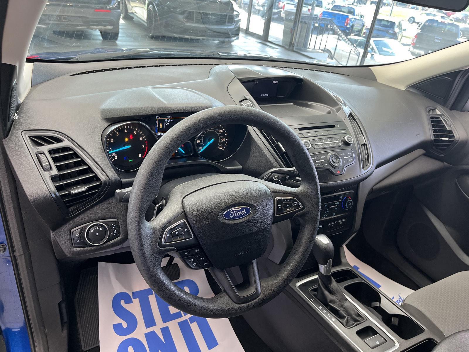 2017 Ford Escape SE photo 8