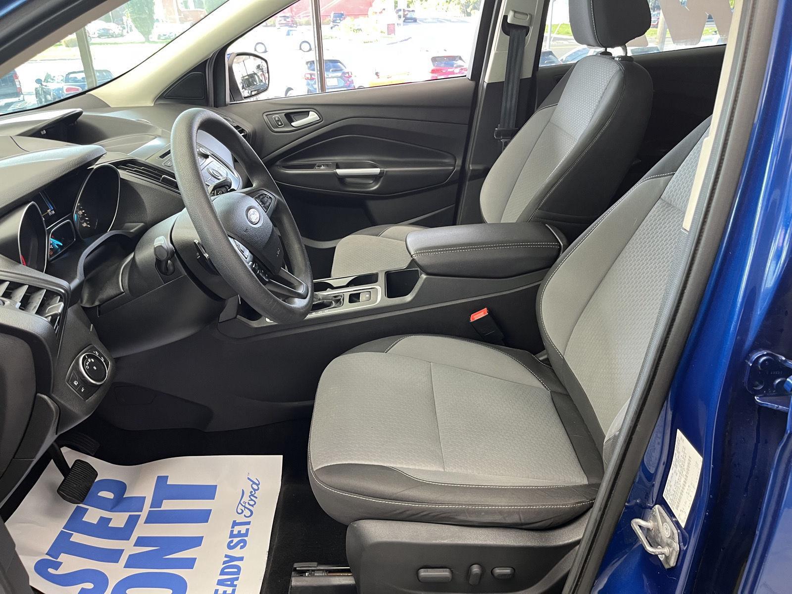 2017 Ford Escape SE photo 9