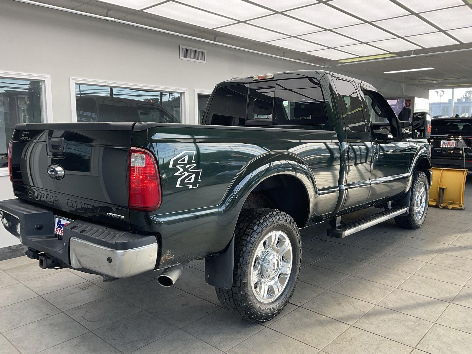 2014 Ford F-250 Lariat photo 3