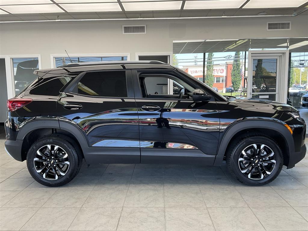 2022 Chevrolet Trailblazer LT photo 4
