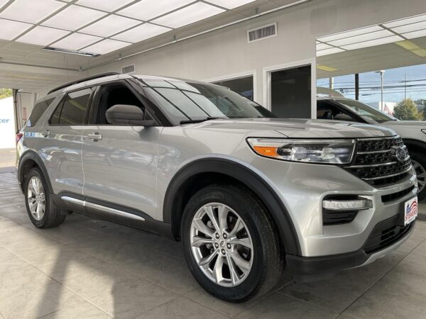 2025 Ford Explorer ST-Line photo 21