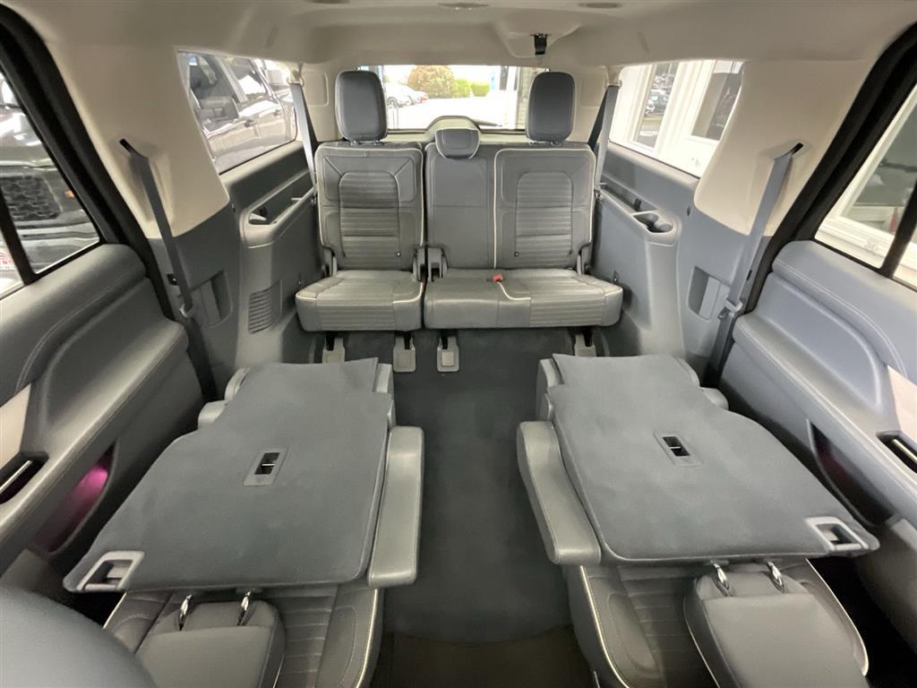 2022 Lincoln Navigator Black Label photo 26