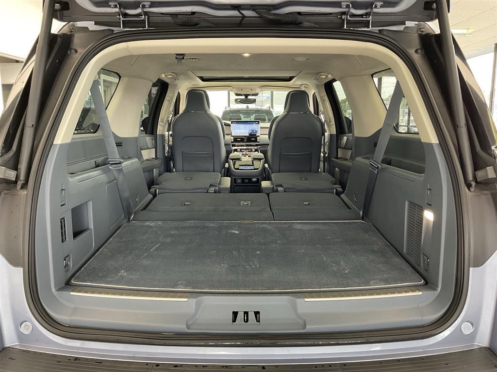2022 Lincoln Navigator Black Label photo 28