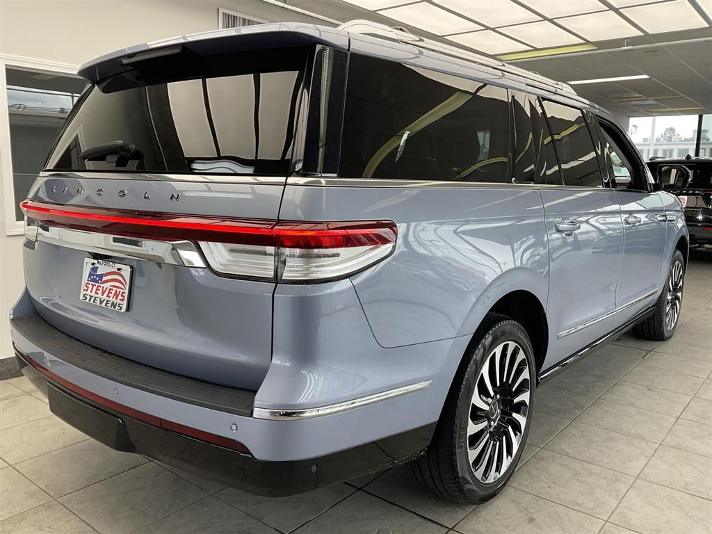 2022 Lincoln Navigator Black Label photo 5