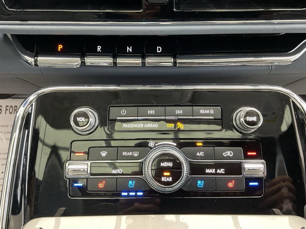2022 Lincoln Navigator Black Label photo 22