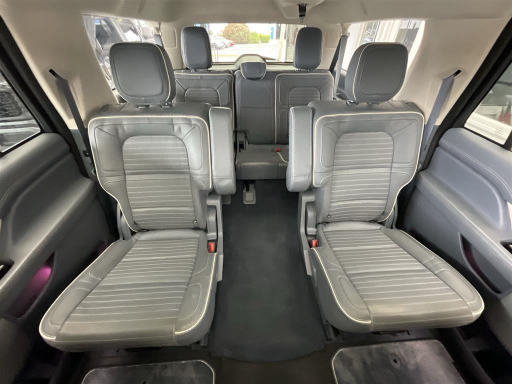 2022 Lincoln Navigator Black Label photo 25