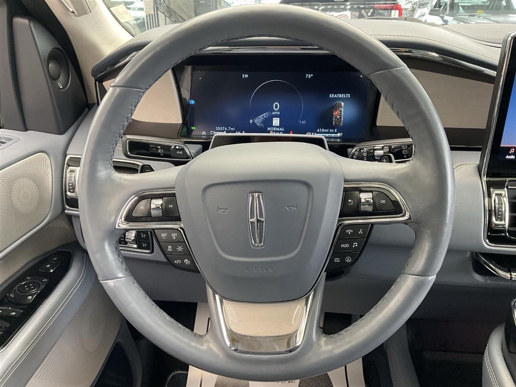 2022 Lincoln Navigator Black Label photo 24