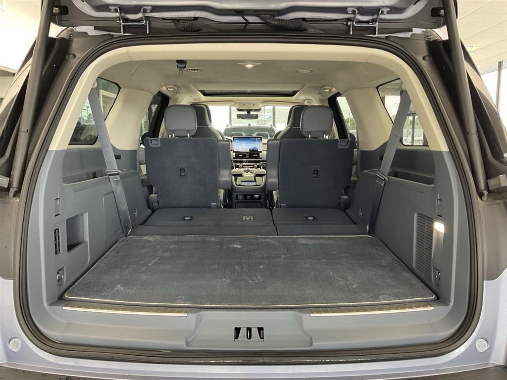 2022 Lincoln Navigator Black Label photo 29