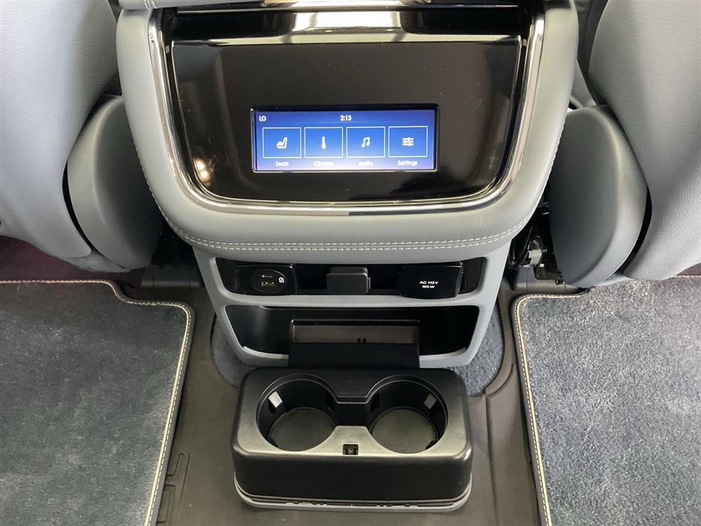 2022 Lincoln Navigator Black Label photo 18