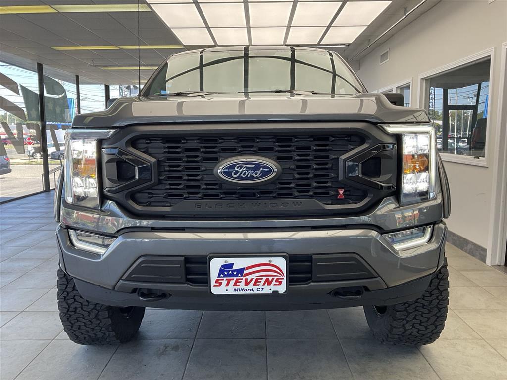 2021 Ford F-150 XLT photo 2