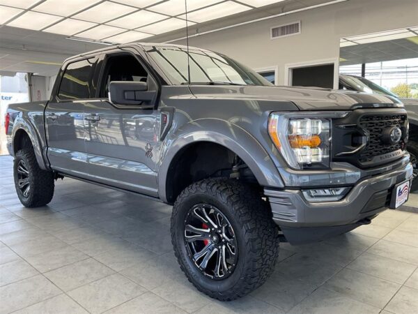 2020 Ford Explorer XLT photo 20