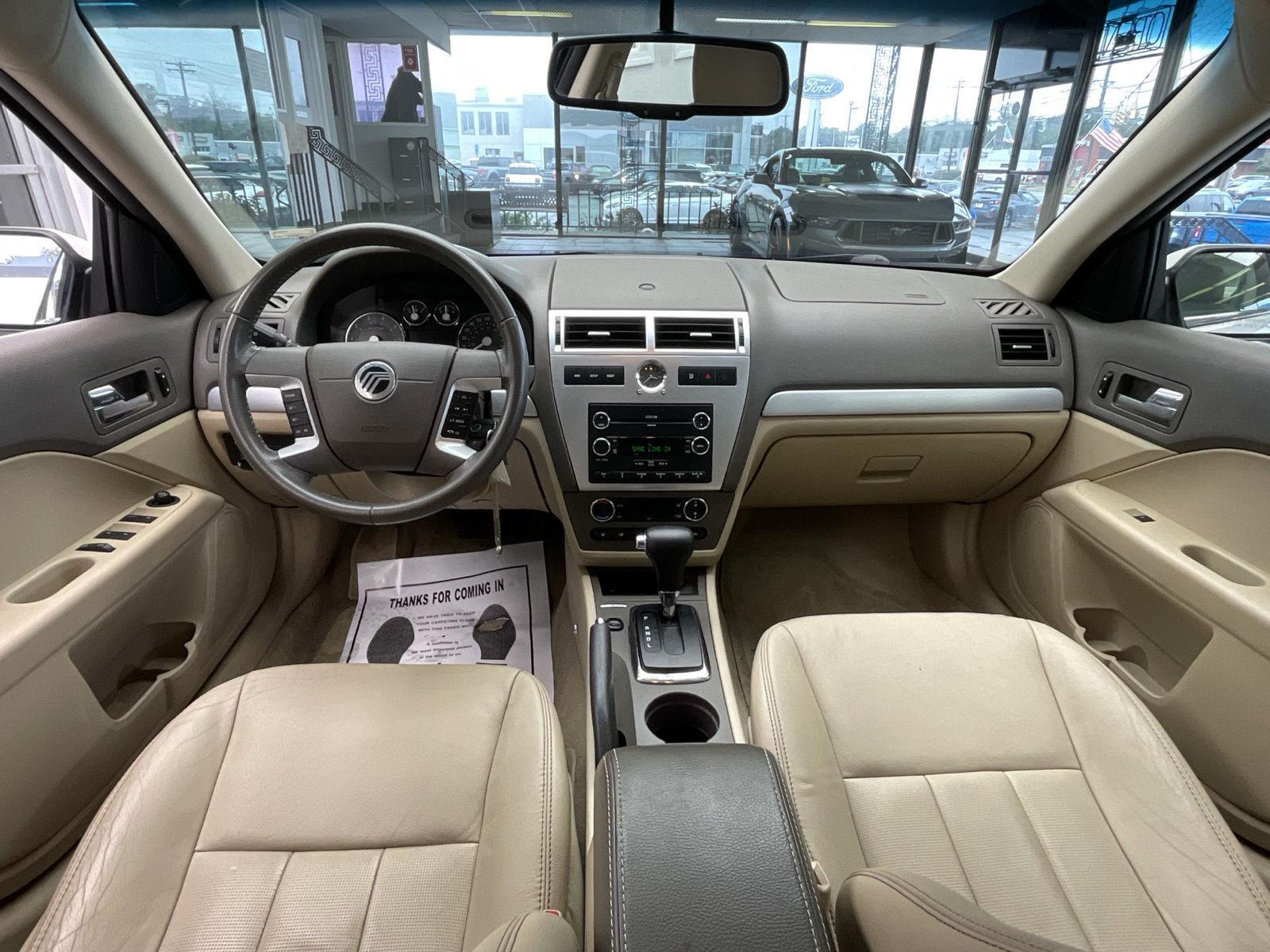 2009 Mercury Milan Premier photo 16