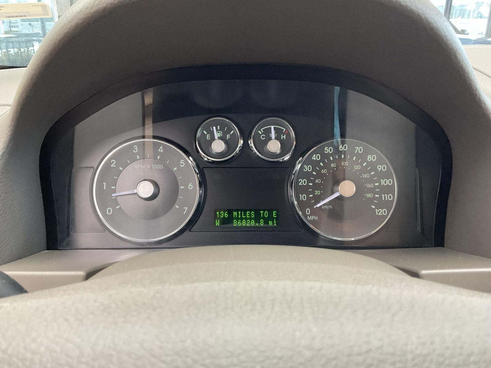 2009 Mercury Milan Premier photo 22