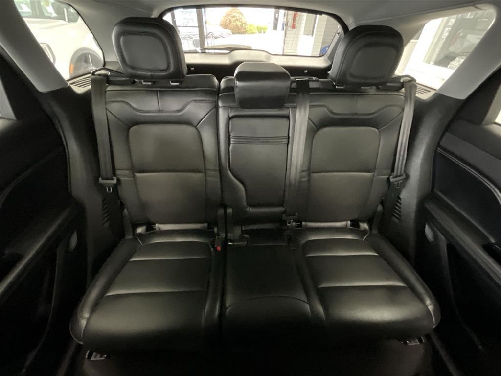 2022 Lincoln Corsair Standard photo 23