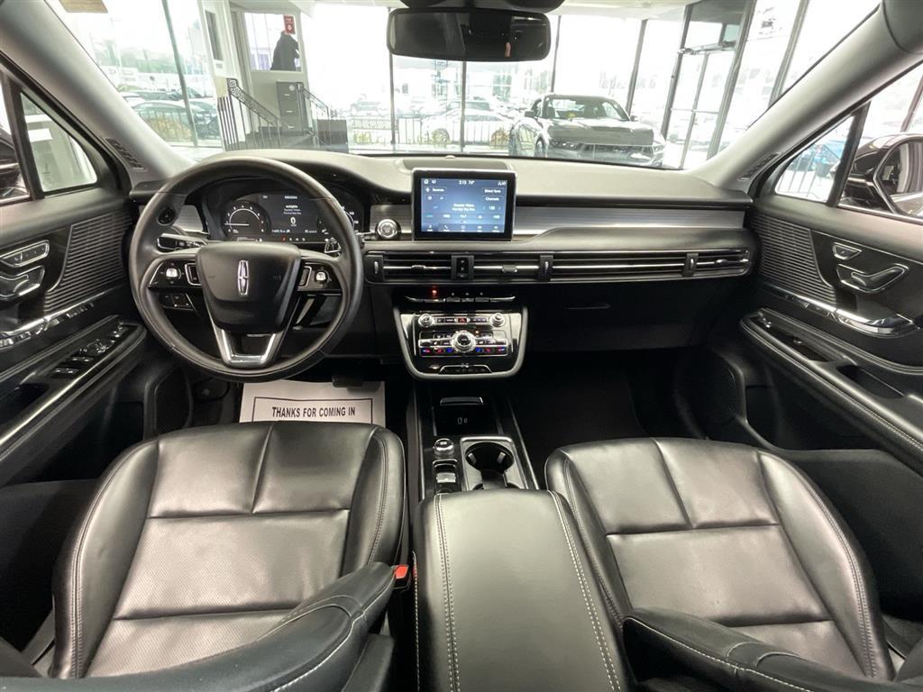 2022 Lincoln Corsair Standard photo 17