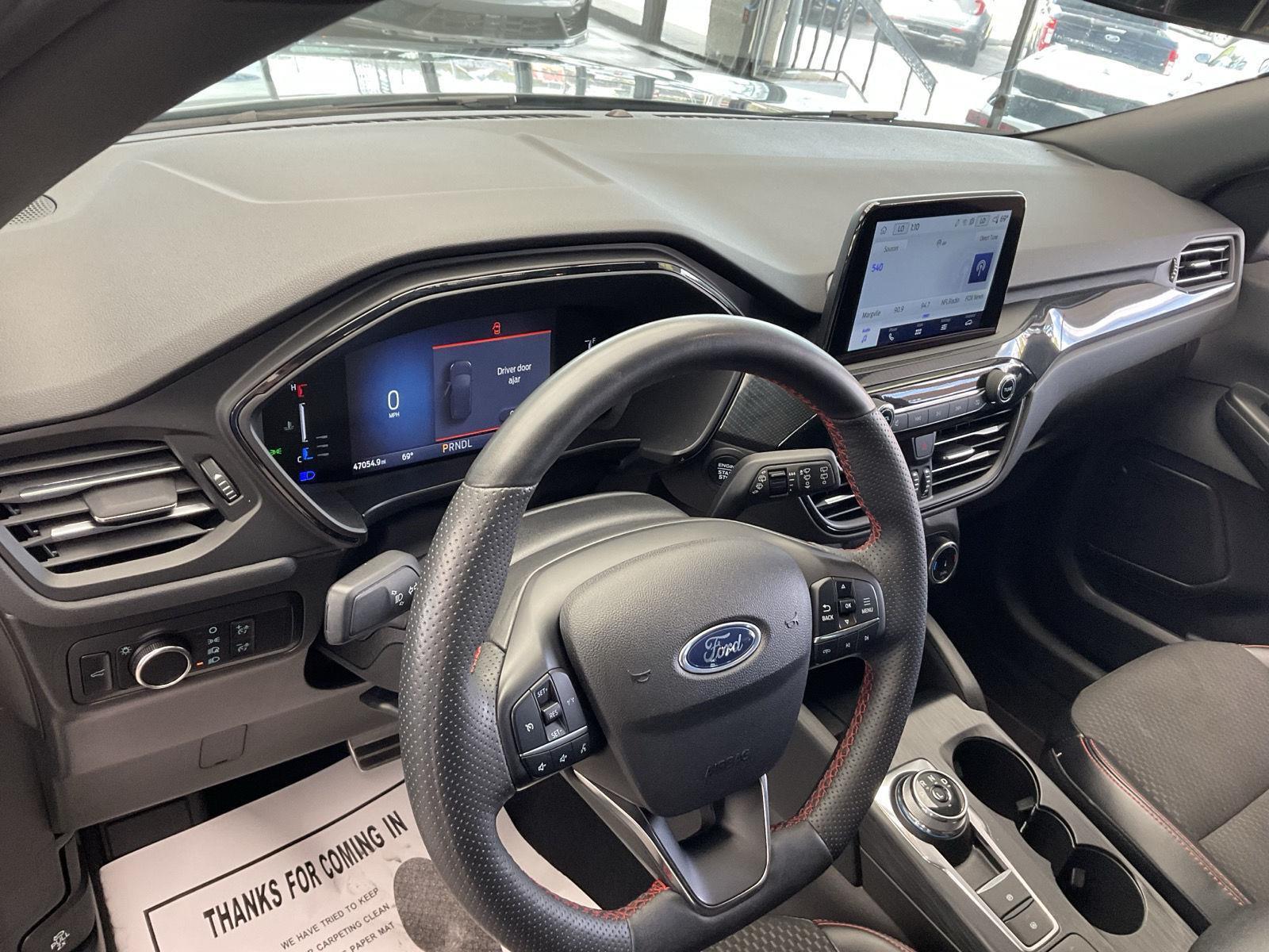 2023 Ford Escape ST-Line photo 8