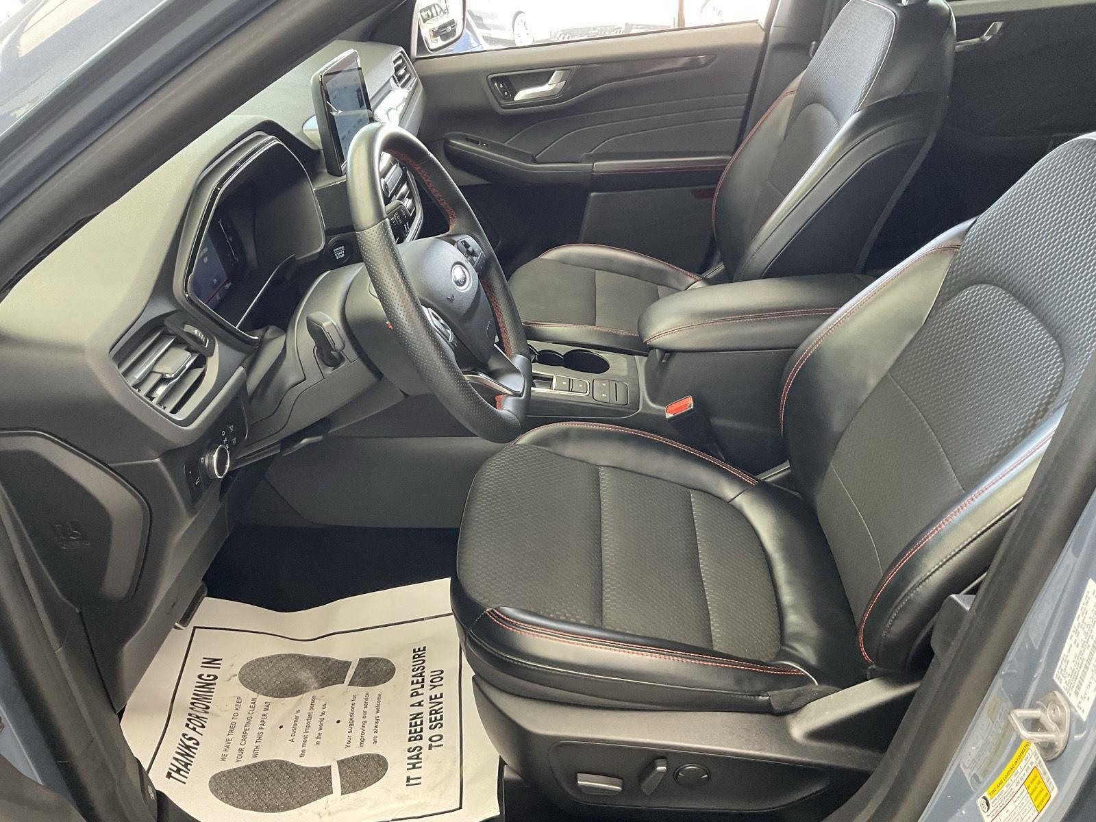 2023 Ford Escape ST-Line photo 9