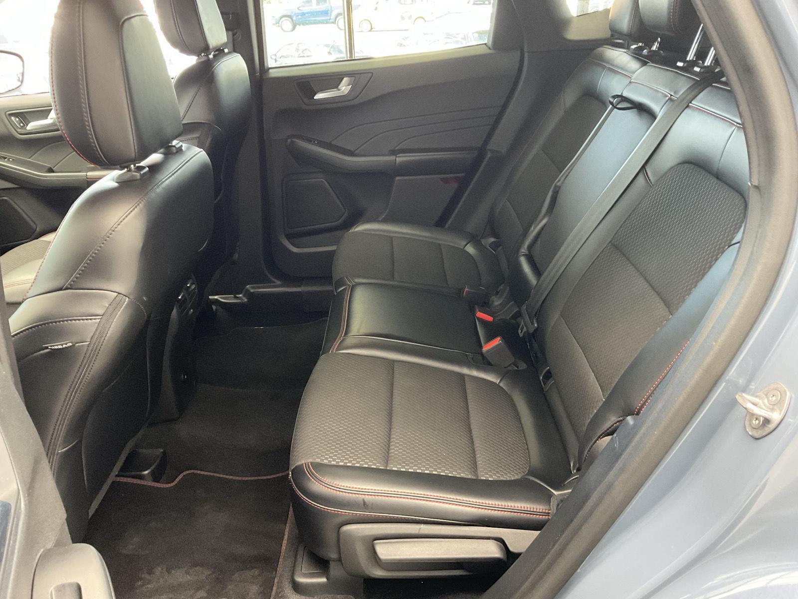 2023 Ford Escape ST-Line photo 11