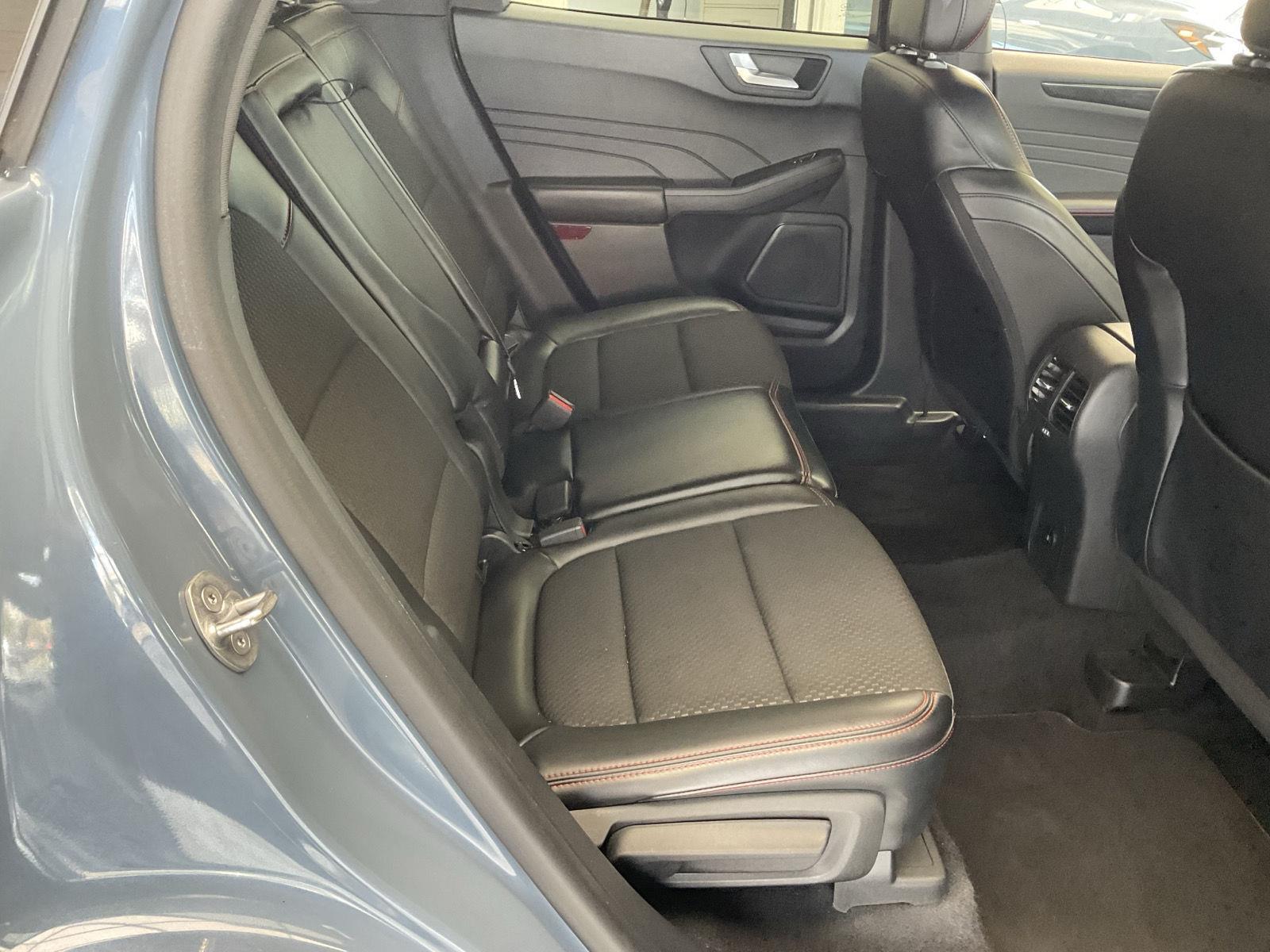 2023 Ford Escape ST-Line photo 15