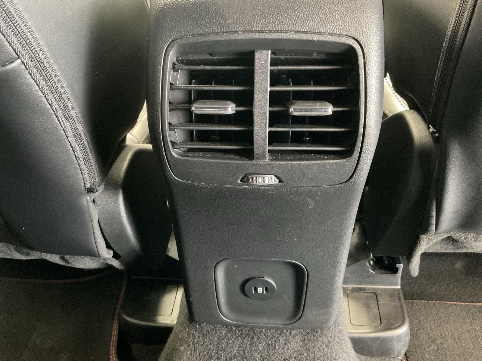 2023 Ford Escape ST-Line photo 16