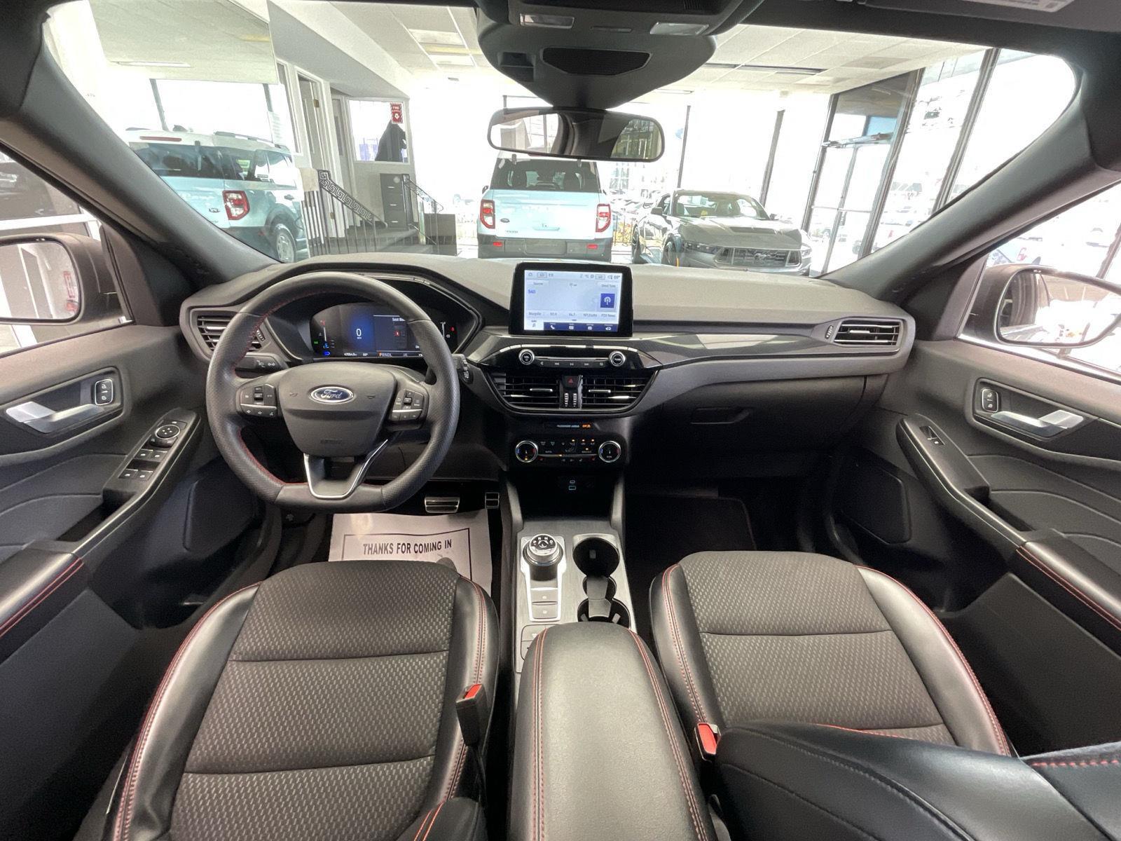 2023 Ford Escape ST-Line photo 17