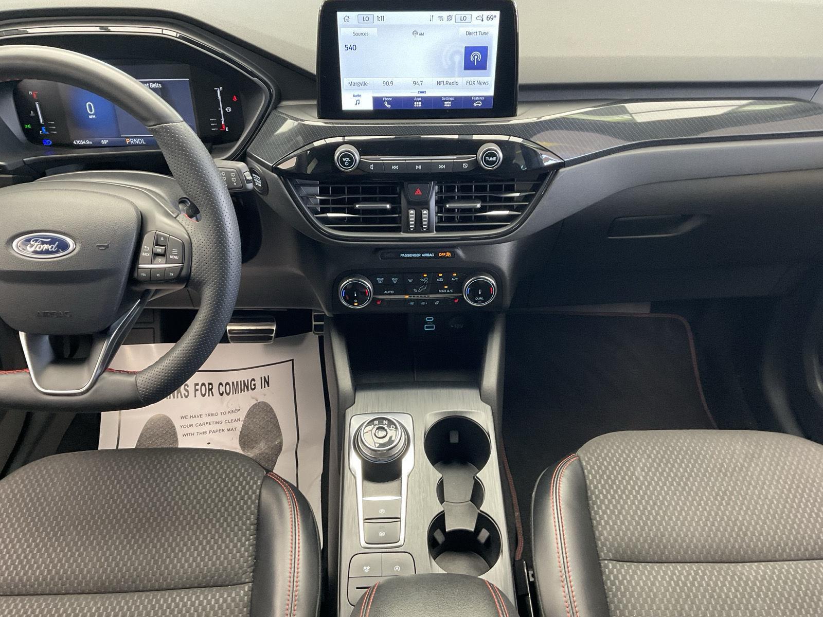 2023 Ford Escape ST-Line photo 18
