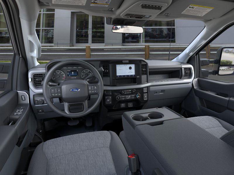 2026 Ford F-250 XLT photo 9